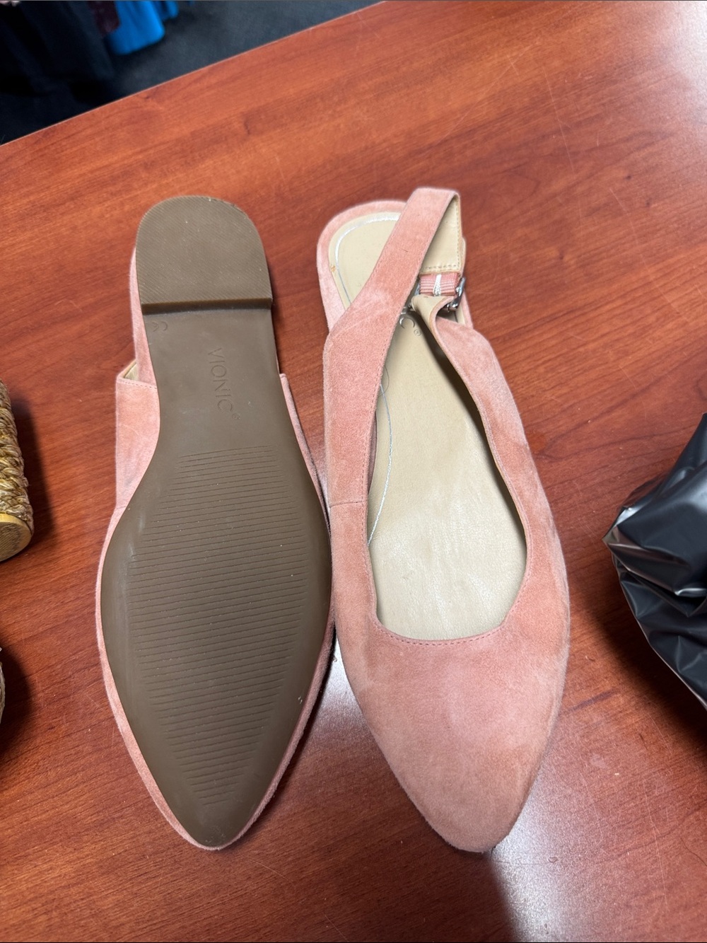 Vionic flats size 10 // 080203